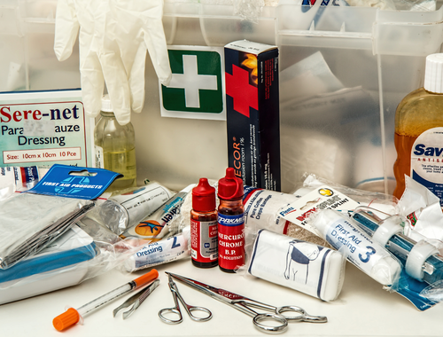 Equipos y botiquines de atención a emergencias
